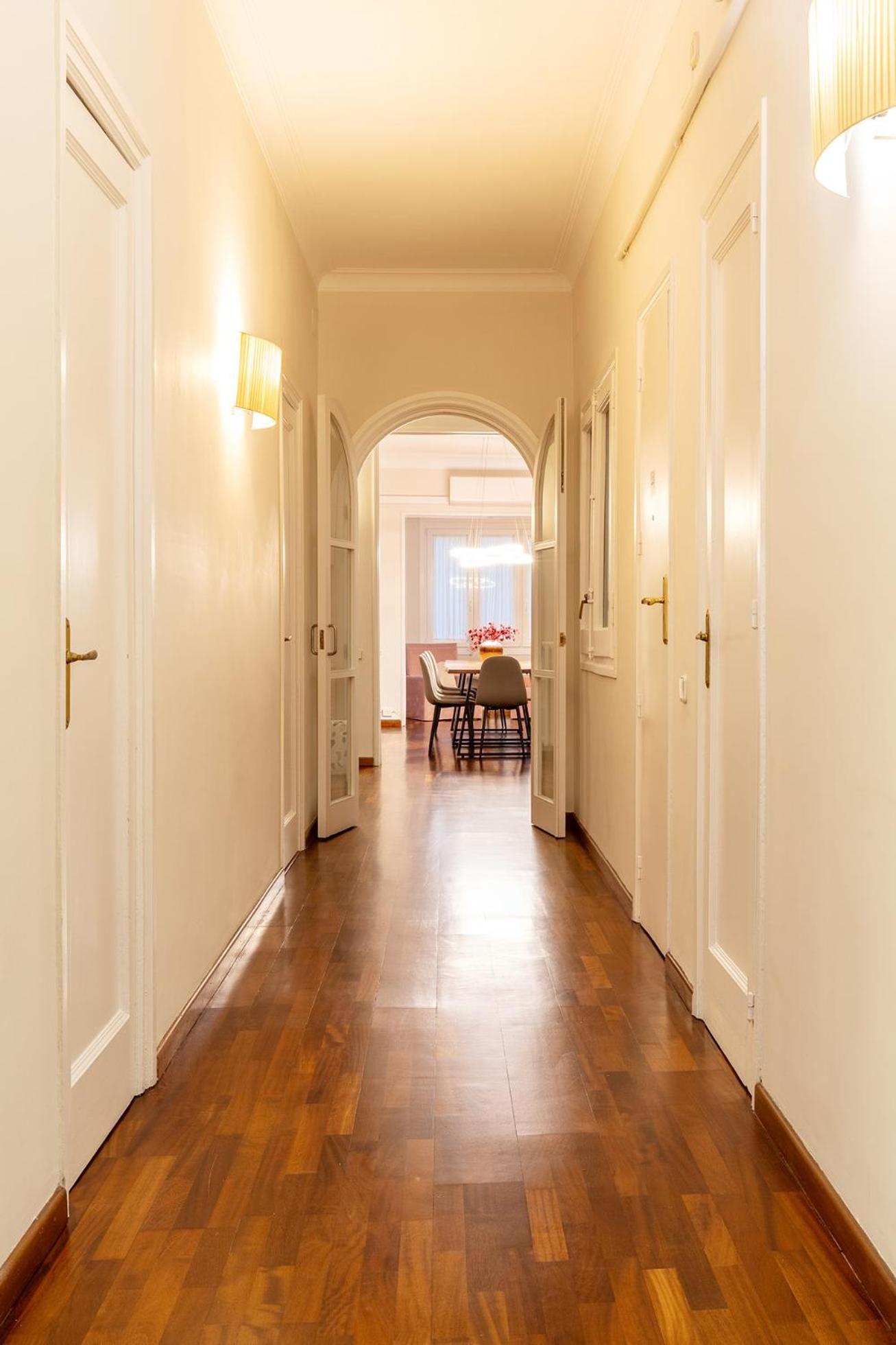 Large & Beautiful Apartment 4Min From Passeig De Gracia 巴塞罗那 外观 照片