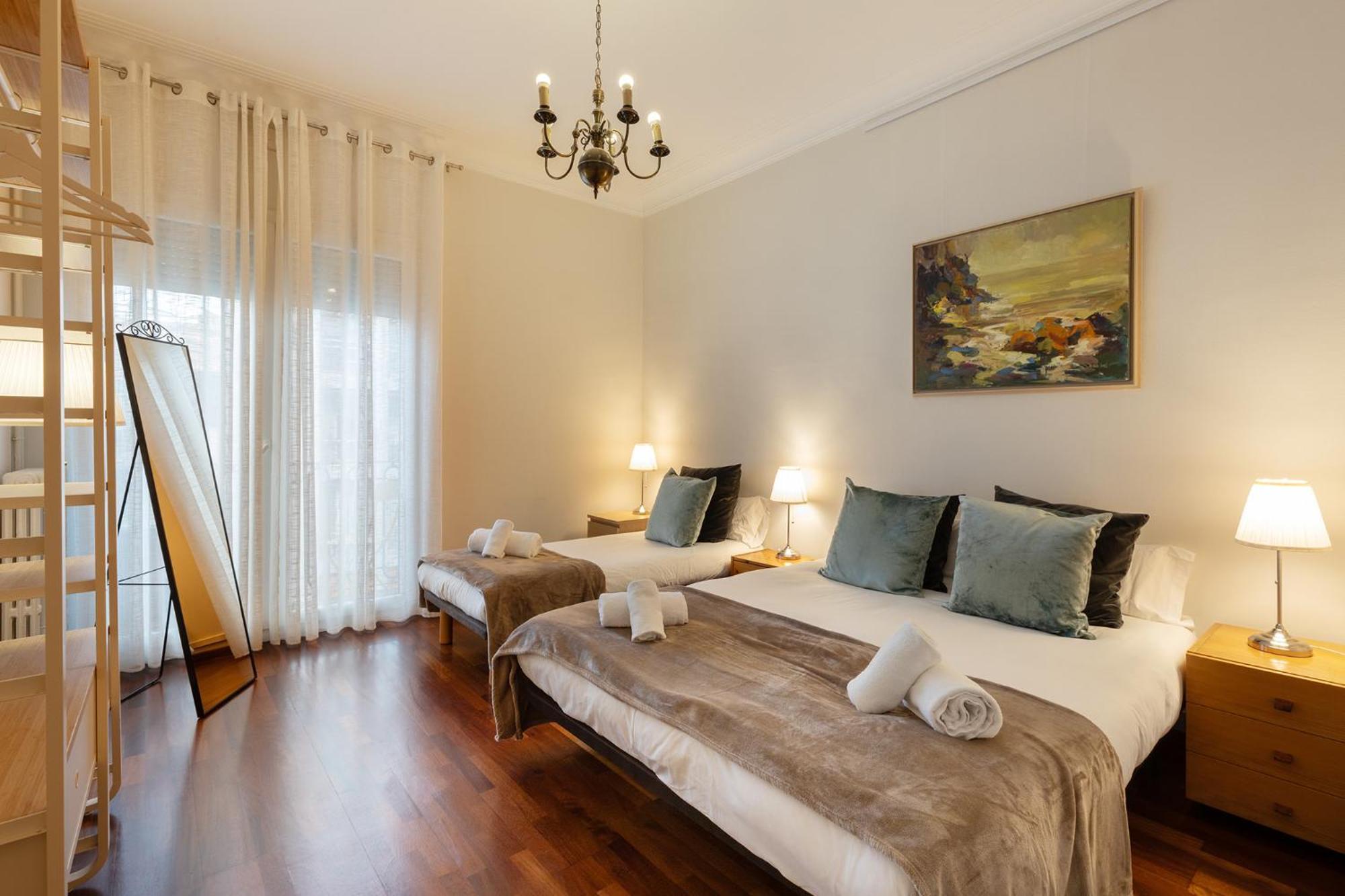 Large & Beautiful Apartment 4Min From Passeig De Gracia 巴塞罗那 外观 照片