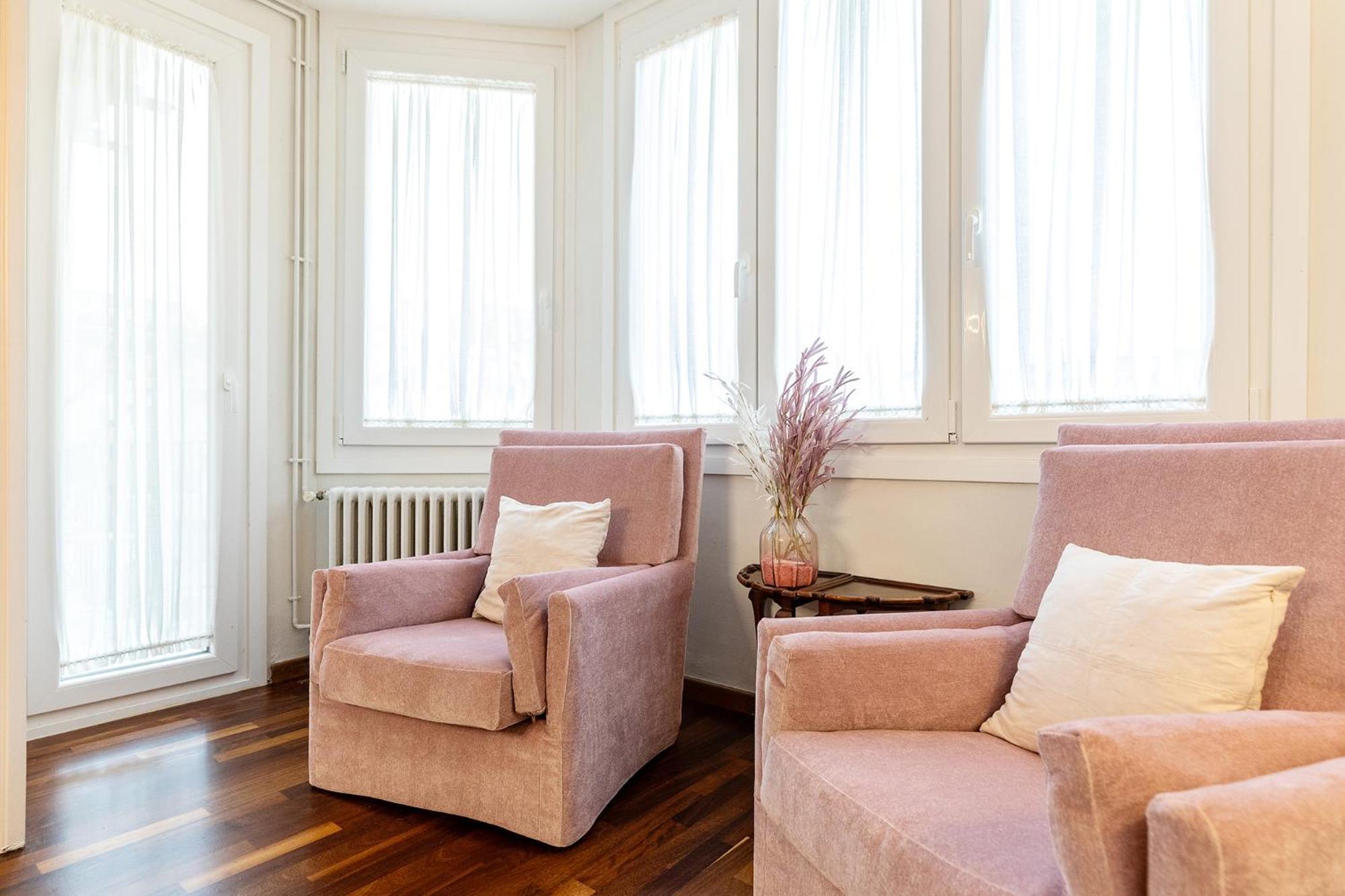 Large & Beautiful Apartment 4Min From Passeig De Gracia 巴塞罗那 外观 照片