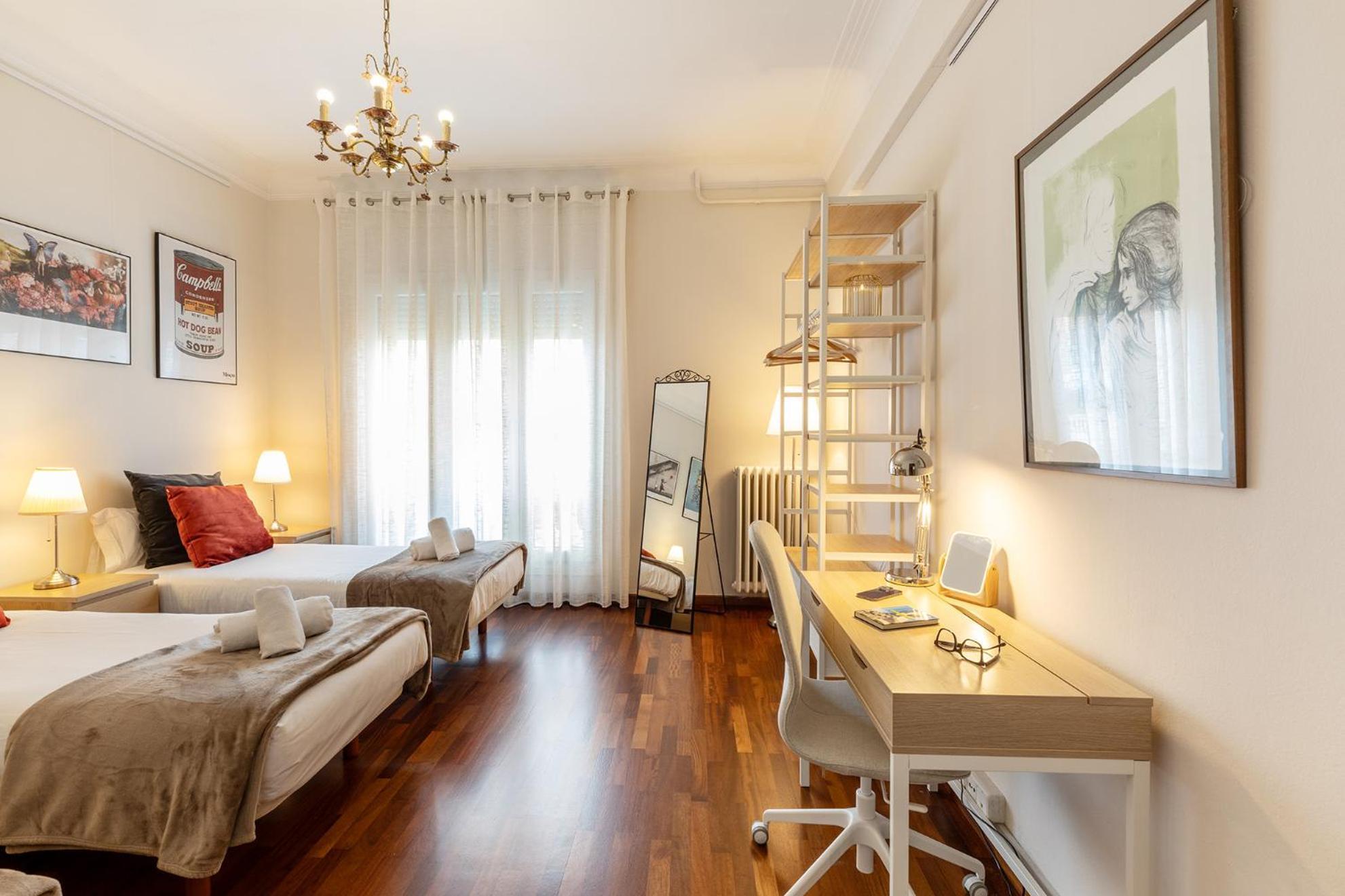 Large & Beautiful Apartment 4Min From Passeig De Gracia 巴塞罗那 外观 照片